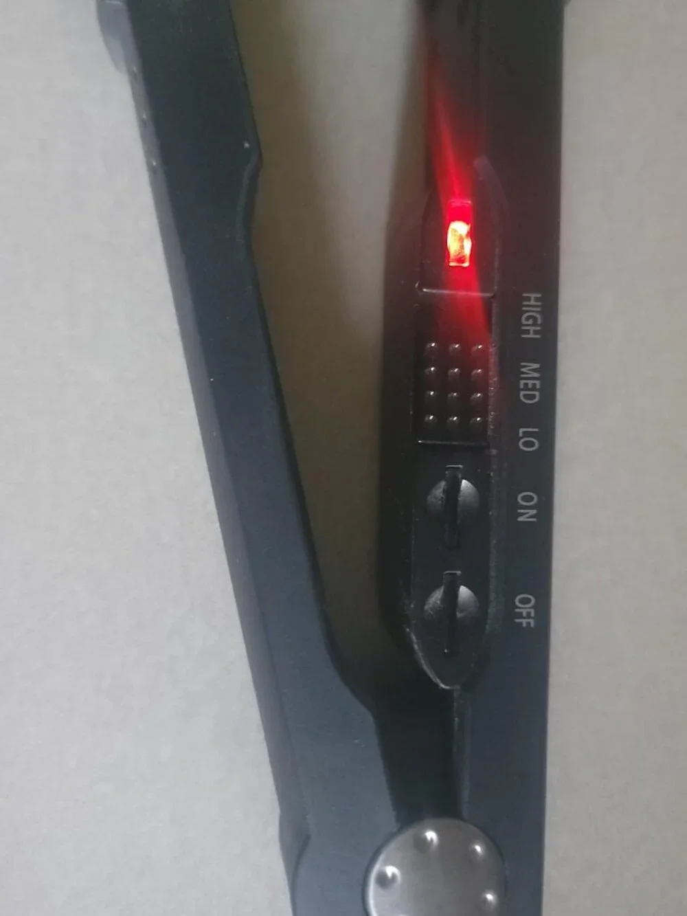 Infiniti by Conair Ceramic Hair Straightener Flat Iron NWOB Tested Adjustable He